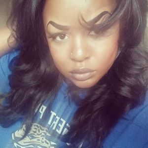 Meet your Posher, Sharika